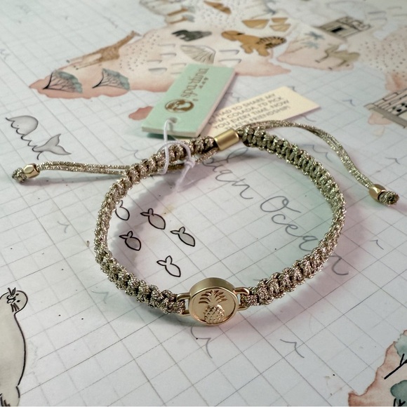 Spartina Pineapple Metallic Gold Friendship Bracelet - Picture 3 of 9